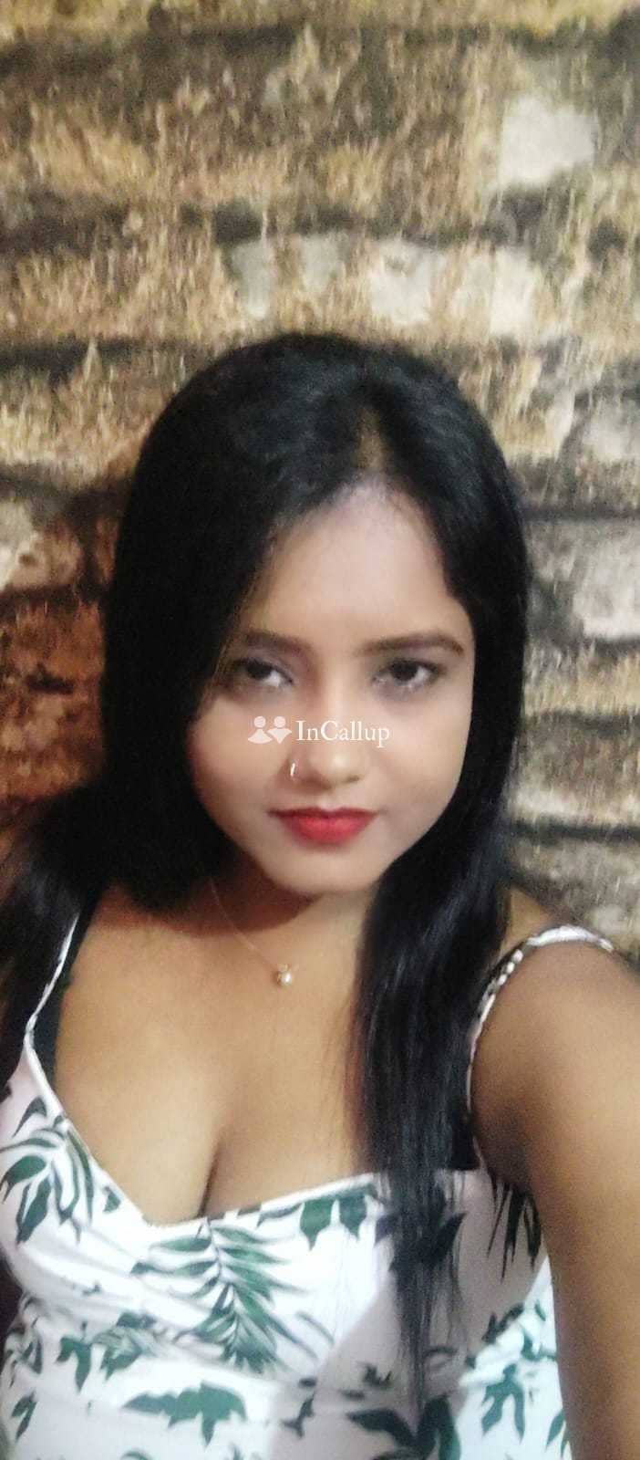 beautiful rani kumari twenty one year old call girls girlfriend type luxury black hair and brown eyes - Call Girls in Hazaribagh