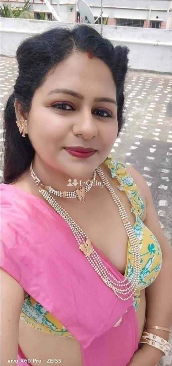 meet priya a charming twenty two year old call girls known for being magnetic hazaribagh escort service - Call Girls in Hazaribagh