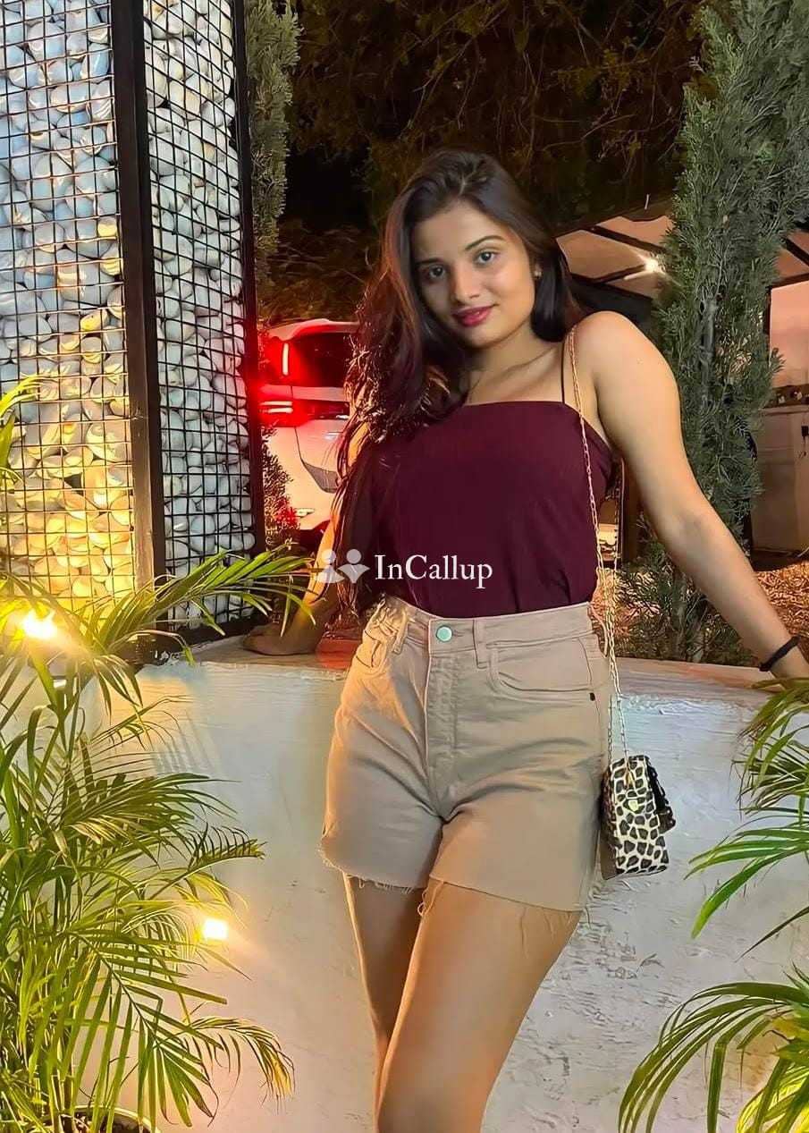 exclusive girlfriend experience french kiss available model sexy girl from hisar playful blonde body and black hair - Call Girls in Hisar
