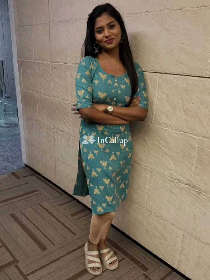 charming model look with black eyes and black hair stunning pooja gupta nineteen years old call girls playmate - Call Girls in Hisar