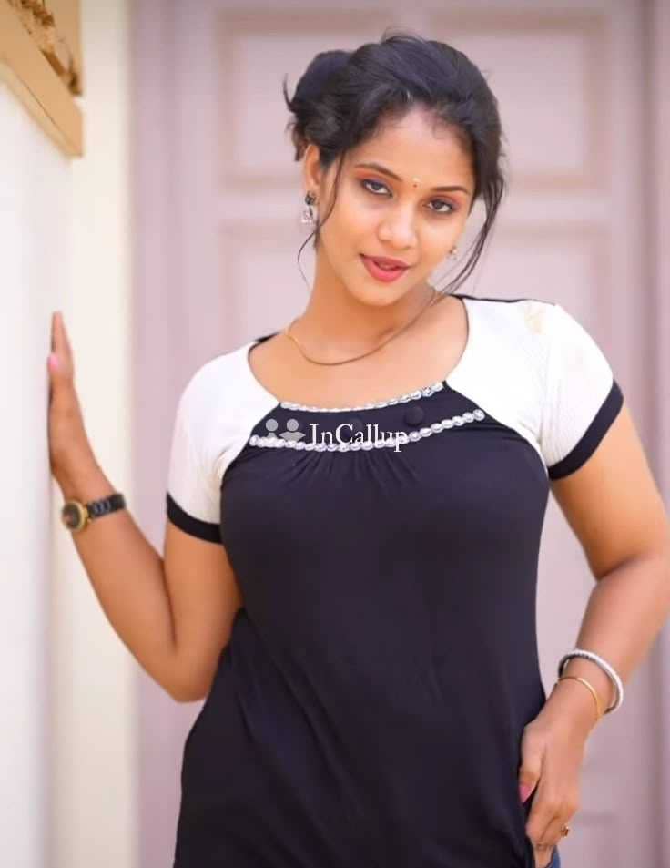 known for being smart available for private dates sexy girl from hooghly available now trusted reliable service - Call Girls in Hooghly