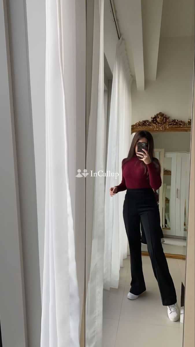 beautiful oral anal bdsm girlfriend experience woman with black body type and black eyes - Call Girls in Hooghly