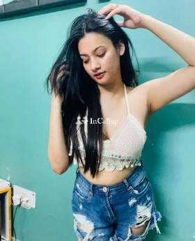 known for being elegant young pari twenty year old call girls beauty fresh auburn hair and brown eyes angelic - Call Girls in Hospet