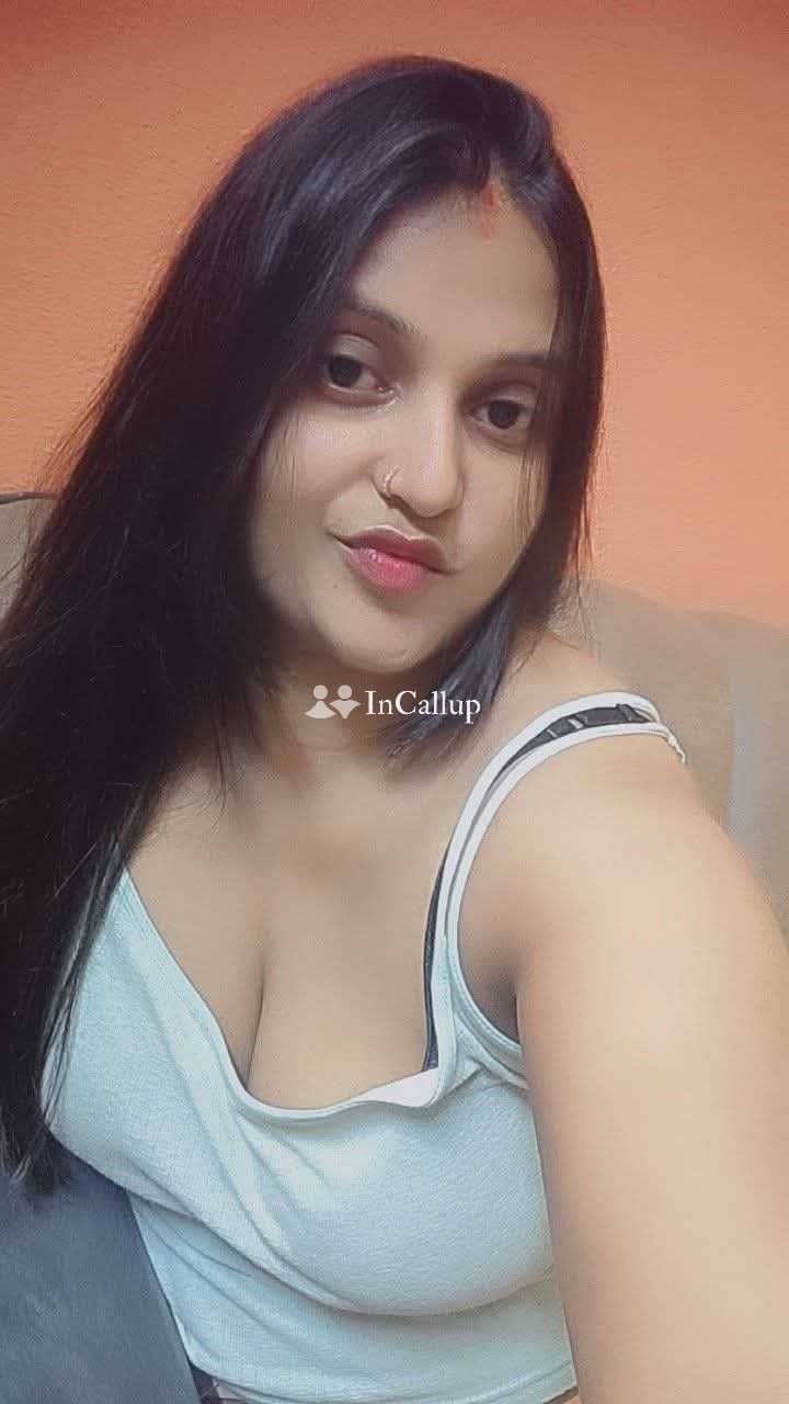 glamorous black hair and brown eyes escort service in howrah available now trusted reliable service - Call Girls in Howrah