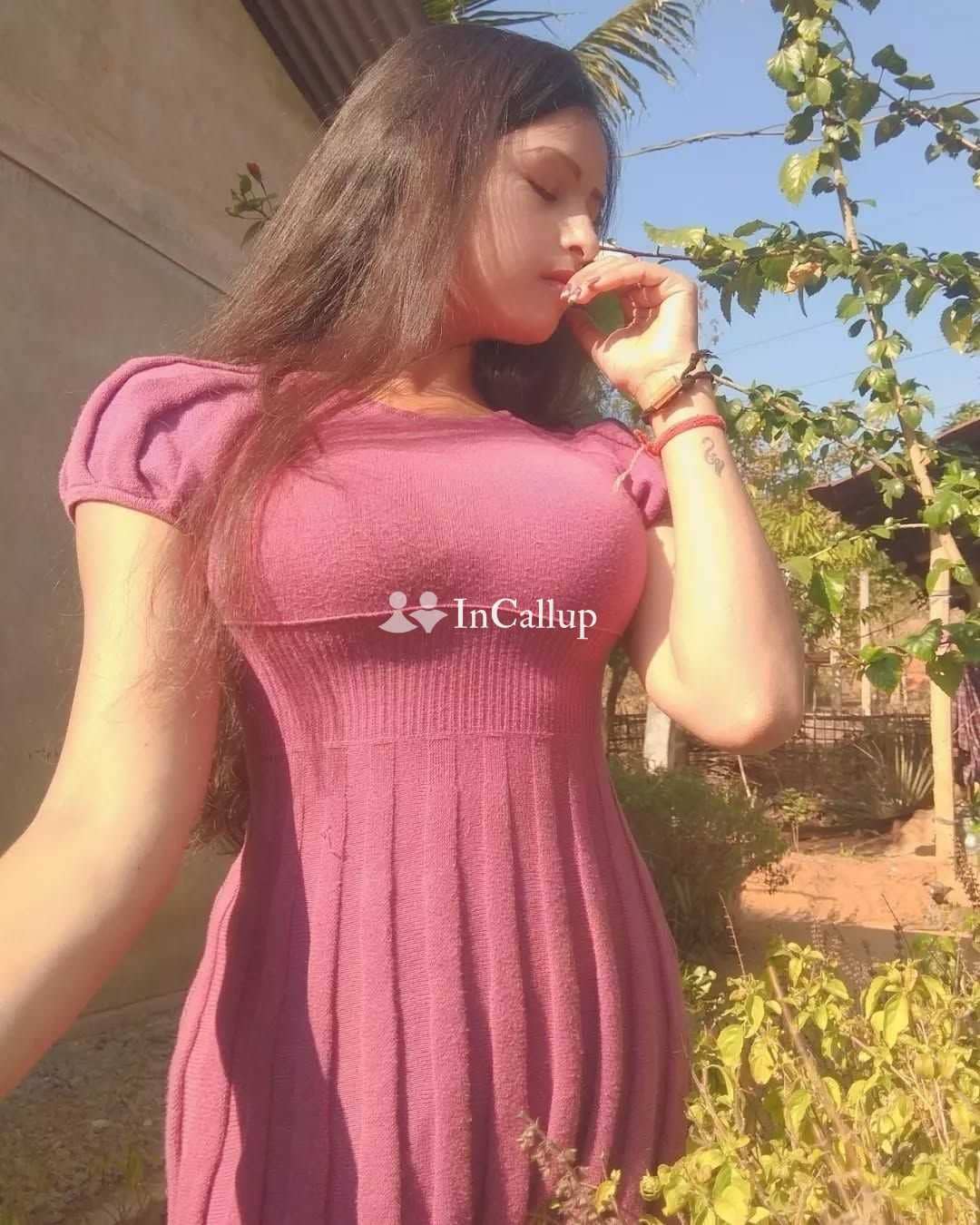 elite girlfriend experience girl angelic black hair and black eyes escort available in howrah - Call Girls in Howrah