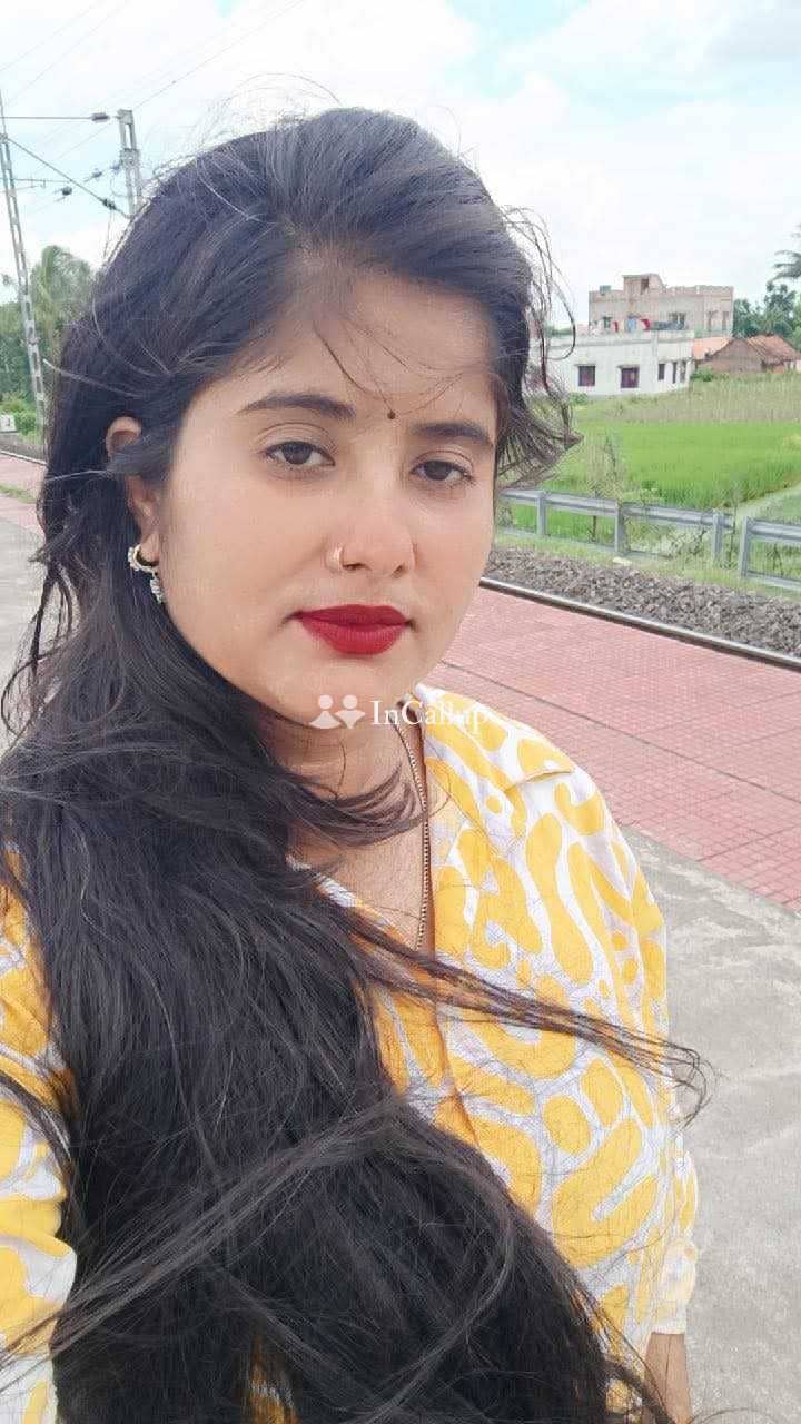 smooth colored eyes and blue hair available now trusted reliable service - Call Girls in Howrah