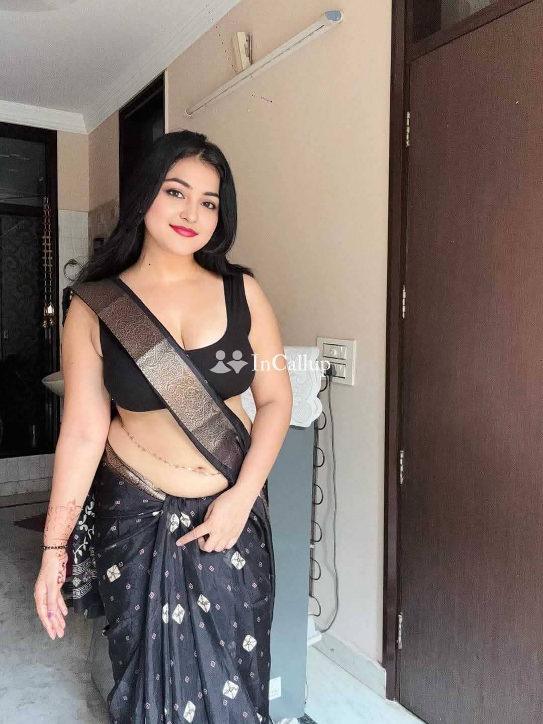 CALL ESCORT SERVICE RADHIKA CALL ME - Call Girls in Howrah