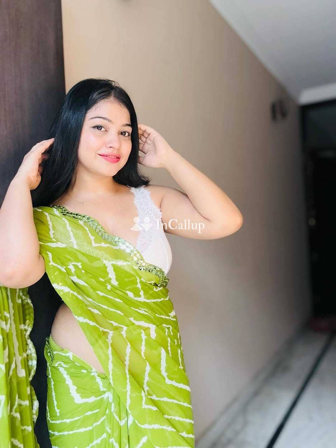 petite welcome to call girl twenty two year old call girls available now trusted reliable service - Call Girls in Hubli