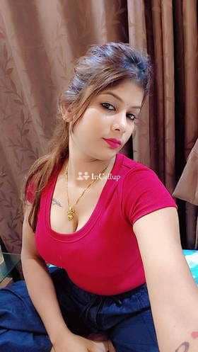 premium escort in hubli available for weekend fun known for being sexy youthful auburn hair and blue eyes - Call Girls in Hubli