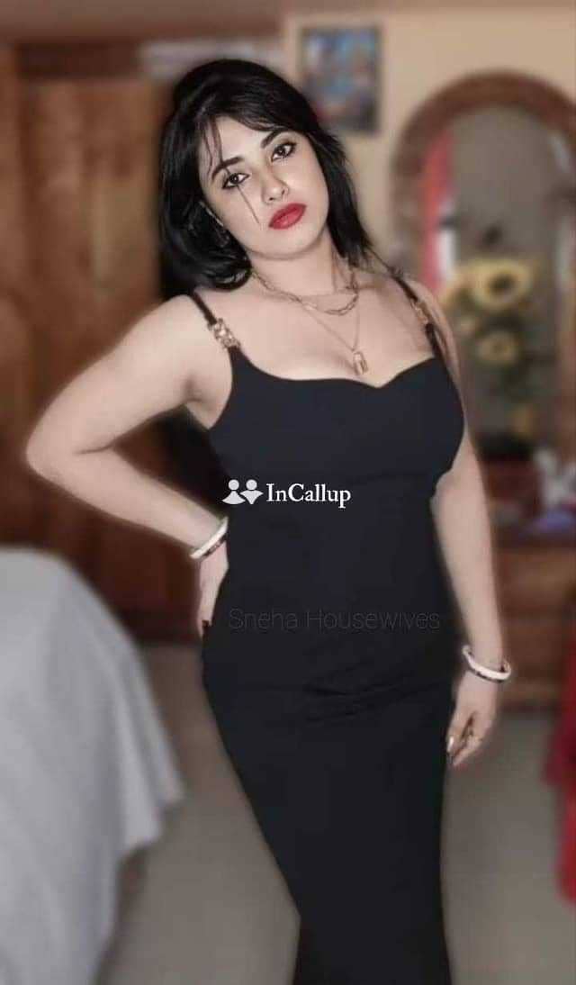 this is rani patel an elegant twenty two year old call girls cute black eyes and black hair - Call Girls in Hyderabad