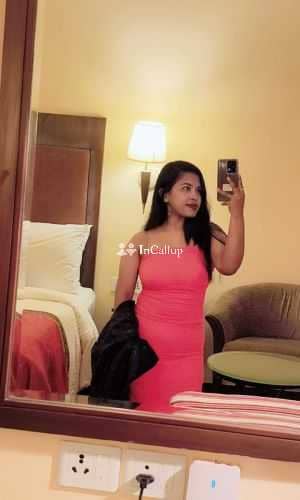 with black hair and black eyes known for being fun loving glamorous nisha nineteen years old call girls - Call Girls in Hyderabad