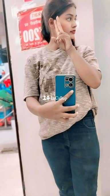 queen young nidhiya kumar twenty two year old call girls beauty known for being skilled - Call Girls in Hyderabad