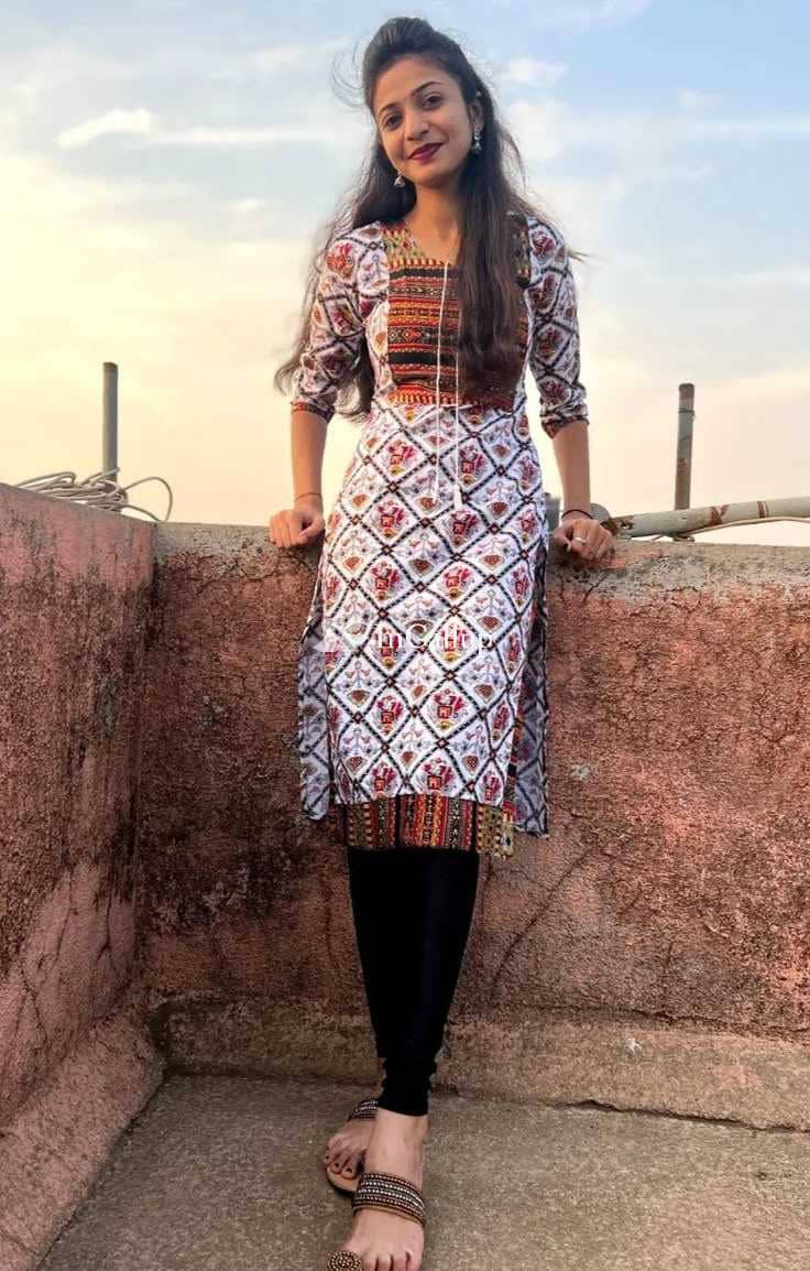 based in hyderabad looking for pleasure meet taniya sharma a twenty three year old call girls - Call Girls in Hyderabad