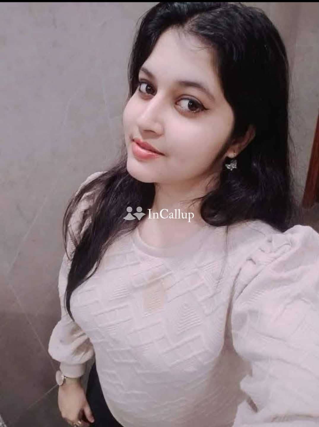 Riya Kumari call girl service 💯❤️💯 full enjoy and unlimited short HD c VC St f et yh dt - Call Girls in Indore