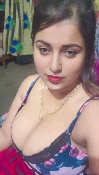 stunning puja kumari twenty two years old call girls playmate available for discreet meetings - Call Girls in Indore