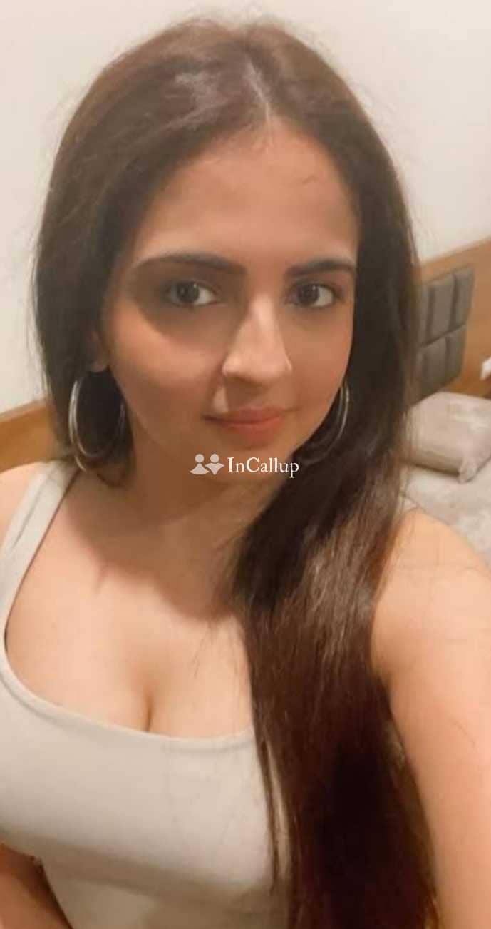 Riya Kumari call girl service 💯❤️💯hcdg - Call Girls in Indore
