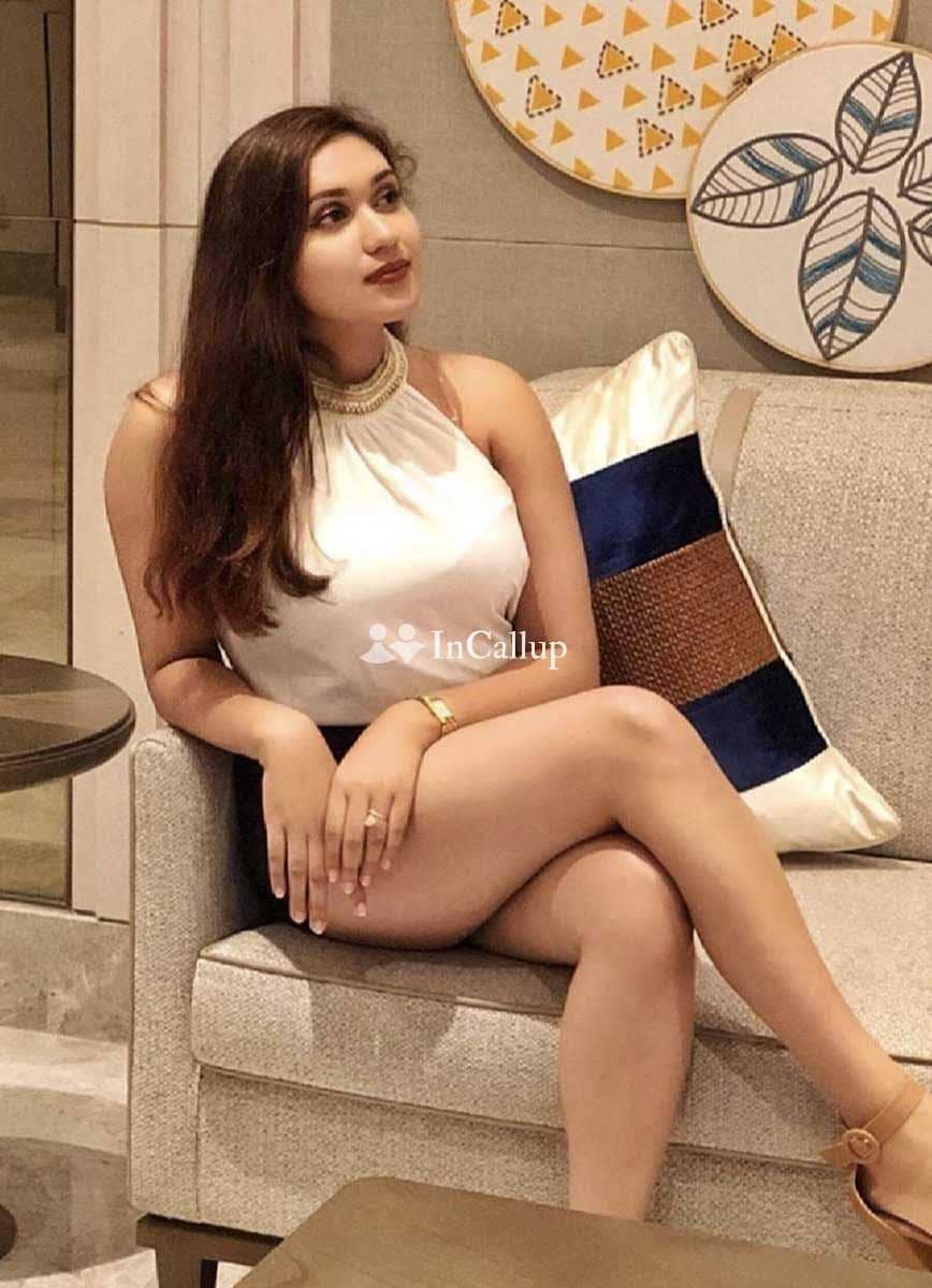 sweet real genuine service twenty two years old call girls for your pleasure available for hotel visits - Call Girls in Indore