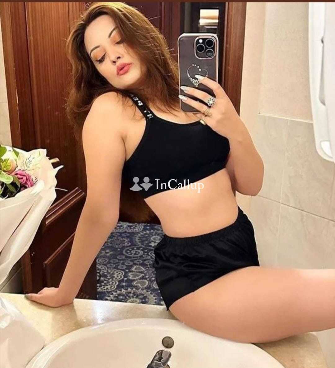 sexy blonde body and black hair jaipur escort service available now trusted reliable service - Call Girls in Jaipur