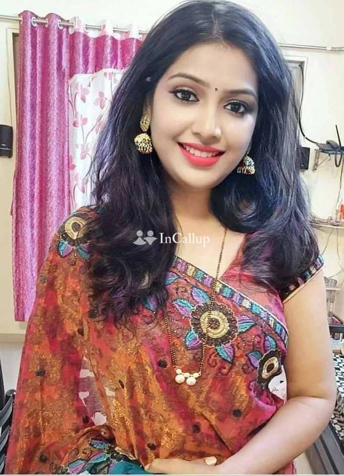 enjoy a private videocall experience with the stunning pooja from jaipur 26 fit with mesmerizing black hair and eyes - Call Girls in Jaipur