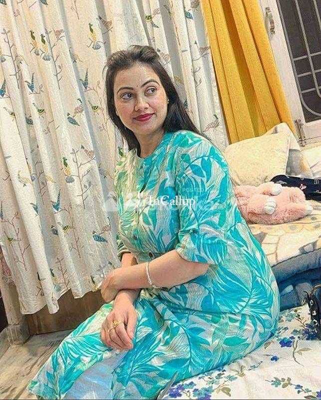 Open service milega aapko video call fast booking charge lagega 500 enjoy the open service ok boo500 - Call Girls in Jaipur