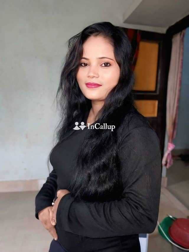 perfect shivani sharma twenty one year old call girls companion known for being professional jaipur escort service - Call Girls in Jaipur