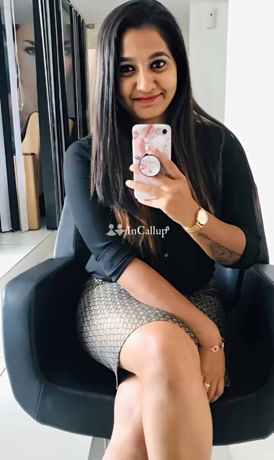 Myself neeta independent escort girls available in low price call me VIP college girls call me sir j - Call Girls in Jalgaon