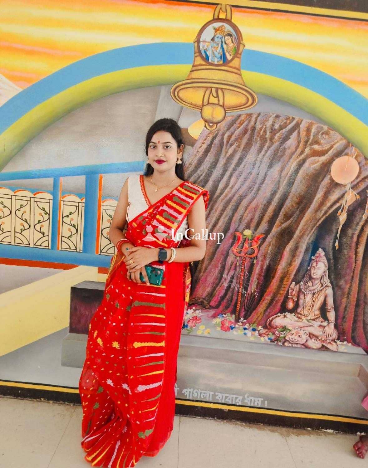 known for being enchanting available for day and night service delicate blonde hair and black eyes - Call Girls in Jalpaiguri