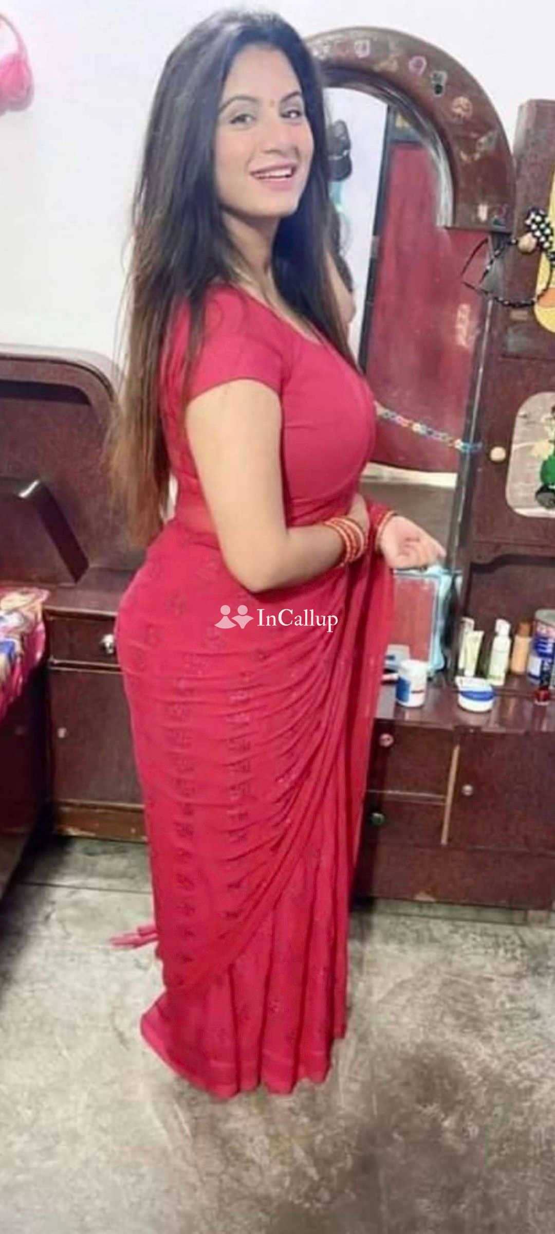 girl staying in jamnagar available for short notice available known for being desirable black tall weighing black - Call Girls in Jamnagar