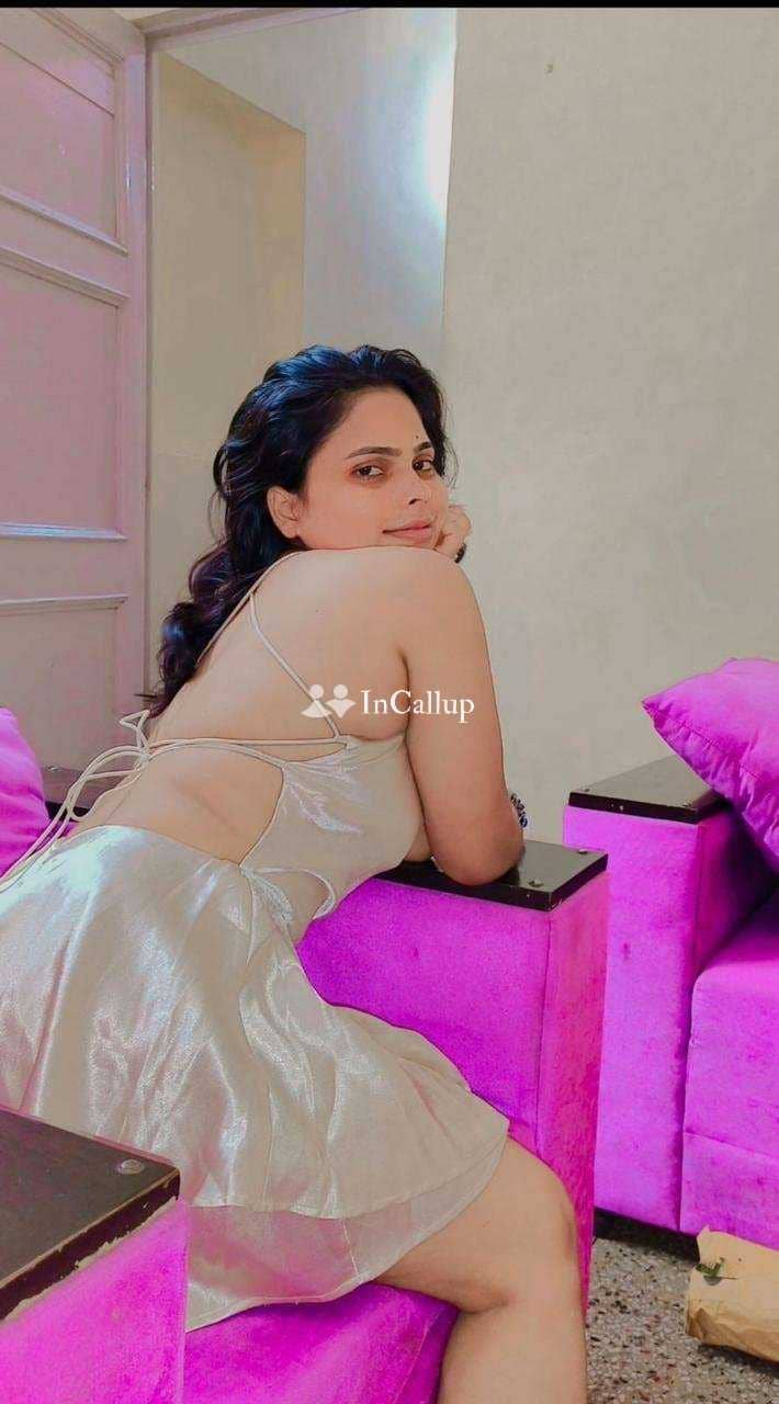 Hi model sex model college girl available sexy model service full open enjoy without condom sexy available - Call Girls in Jamnagar