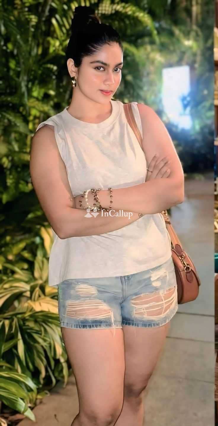 girl staying in jamnagar your dream girl siya twenty two years old call girls hot black eyes and black hair - Call Girls in Jamnagar