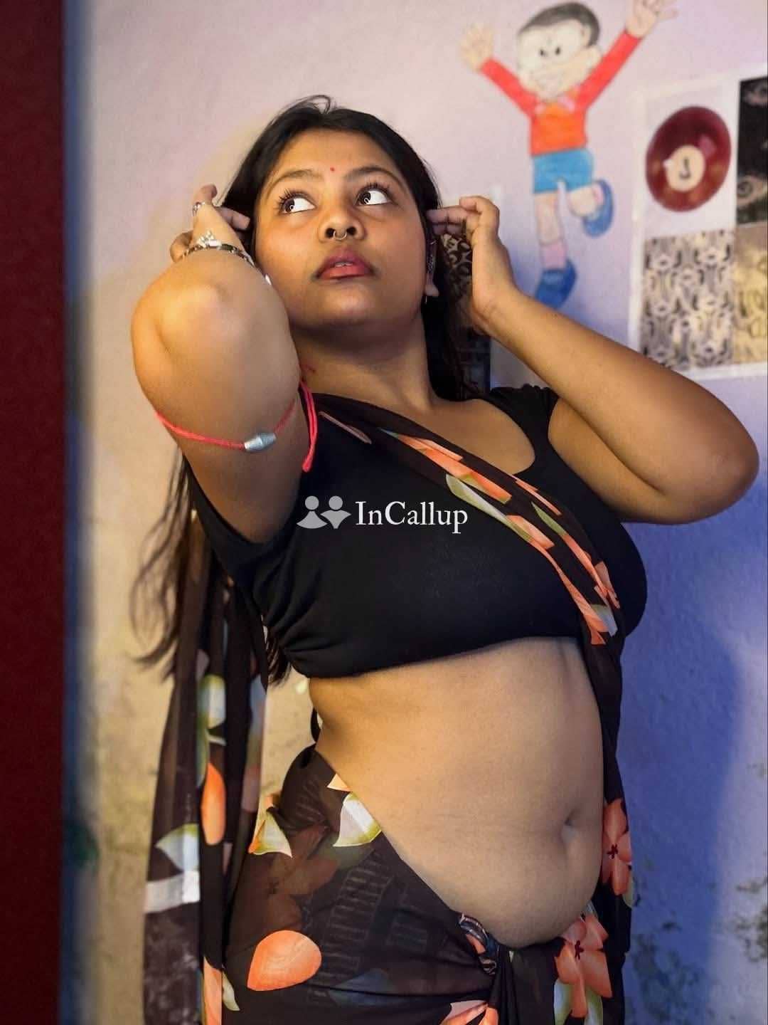 classy monika sharma twenty one year old call girls woman known for being dynamic - Call Girls in Jaunpur