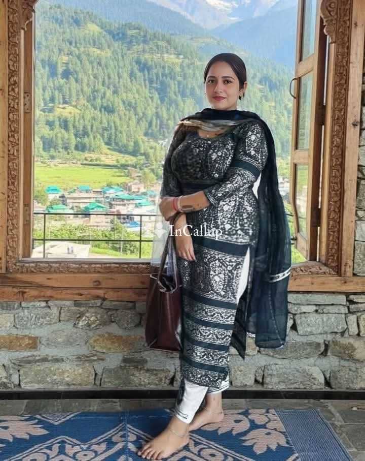 alluring bald hair and hazel eyes beautiful riya patel eighteen year old call girls girlfriend type - Call Girls in Jharsuguda