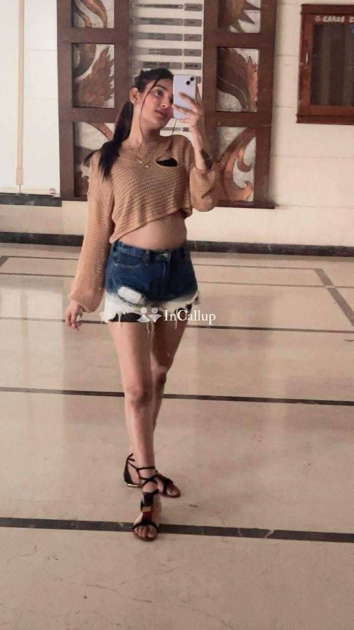 dreamy auburn eyes and brown hair known for being passionate available now trusted reliable service - Call Girls in Jorhat