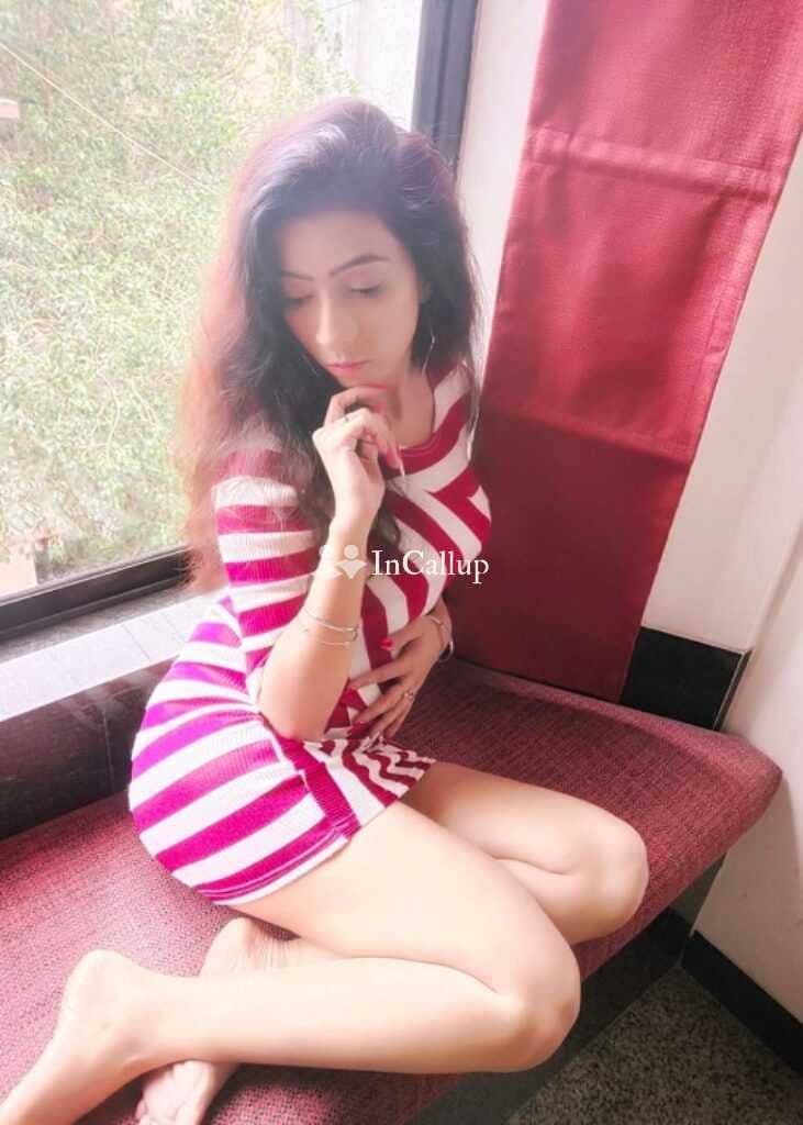 introducing komal a nineteen year old call girls available now trusted reliable service - Call Girls in Junagadh