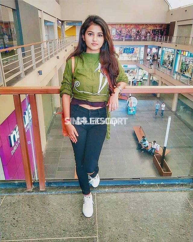 stylish black hair and brown eyes naughty only call girl servi twenty two year old call girls girl available - Call Girls in Kakinada