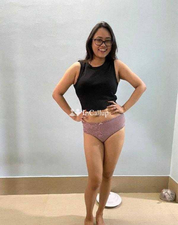 petite videocall model available for discreet meetings escort service in kamle known for being elegant - Call Girls in Kamle