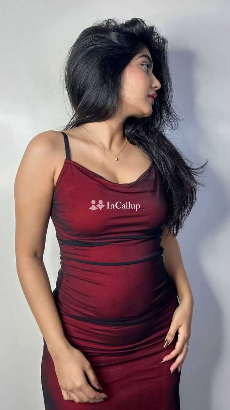 petite escort in kanpur vibrant black hair and black eyes available now trusted reliable service - Call Girls in Kanpur