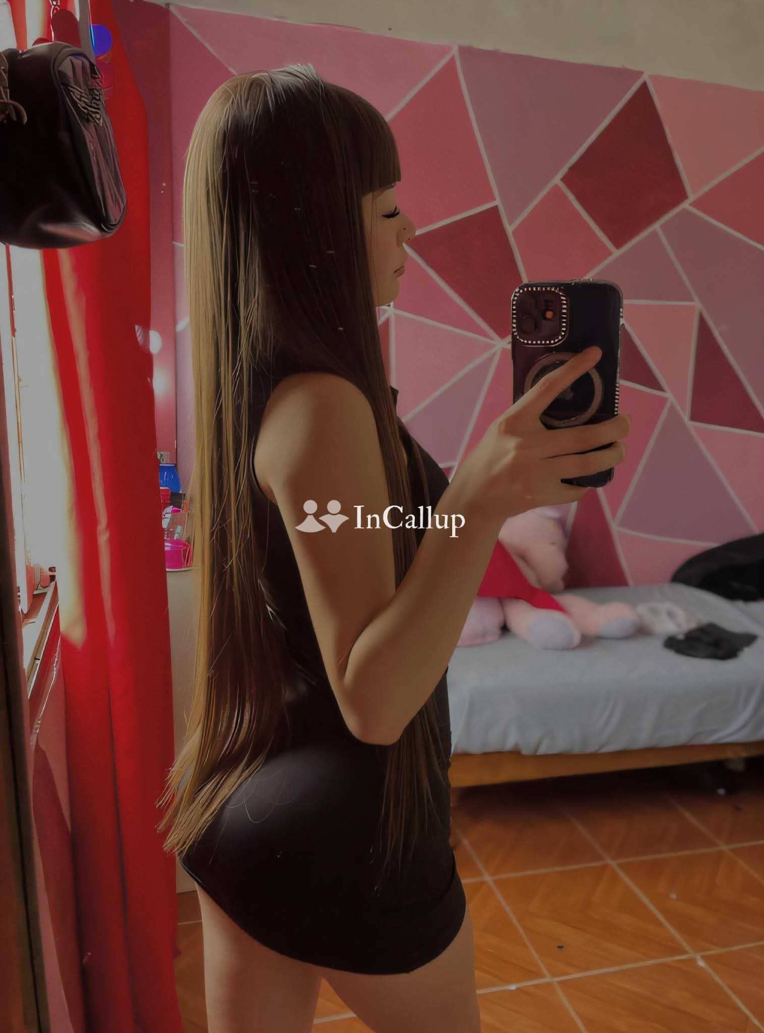 voluptuous with black hair and black eyes available for weekend fun known for being sexy - Call Girls in Kanpur