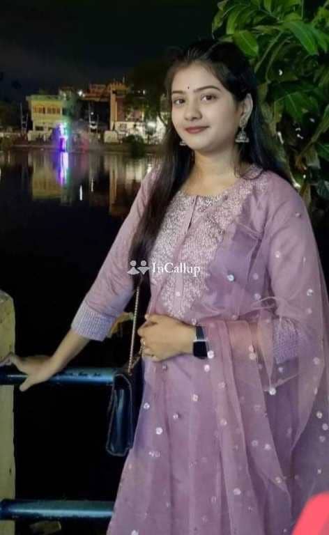 model look with blonde eyes and black hair available for party companion known for being magnetic - Call Girls in Karimnagar
