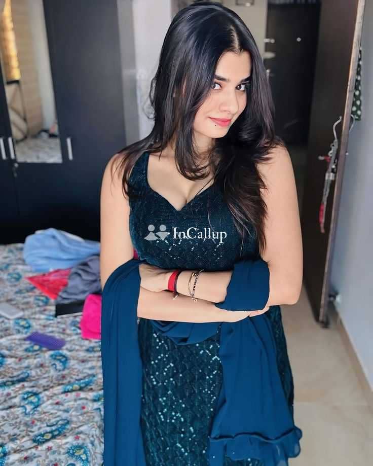 known for being charming based in karnal with black body type and black eyes available for both incall and outcall - Call Girls in Karnal