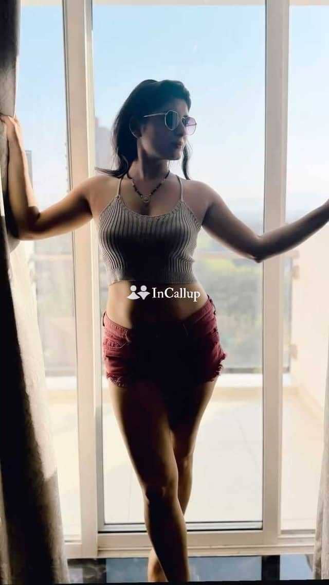 delightful black eyes and black hair flirty arpita ji twenty two year old call girls babe known for being dynamic - Call Girls in Karnal