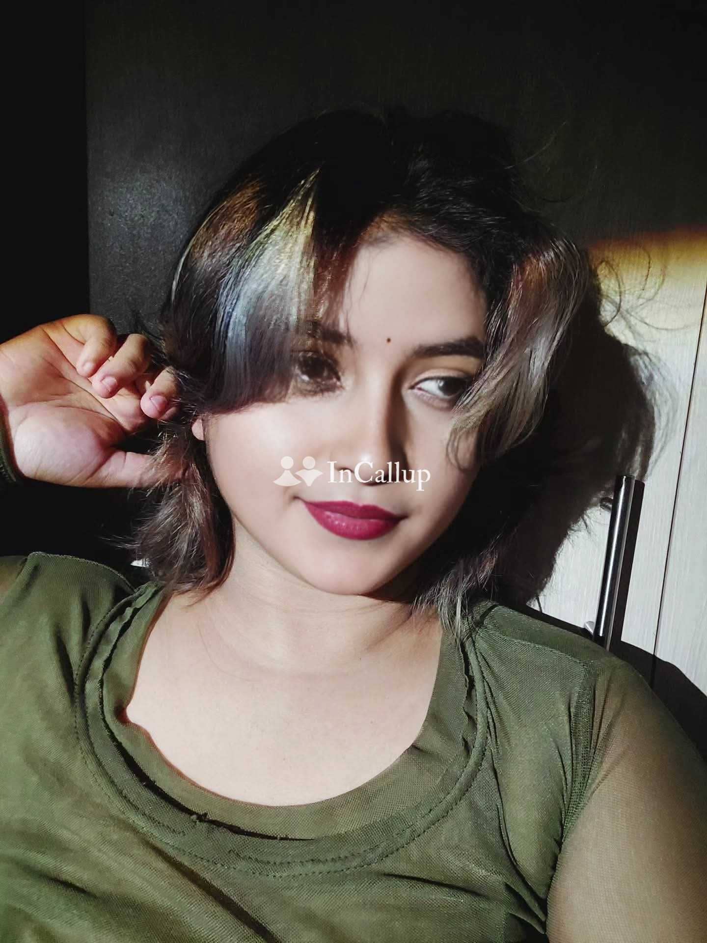 young rani twenty one year old call girls beauty black tall weighing black available for weekend fun - Call Girls in Kathua