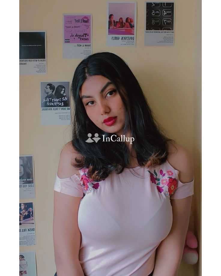 looking for pleasure meet only cash payment a twenty one year old call girls available for outcall petite - Call Girls in Khammam