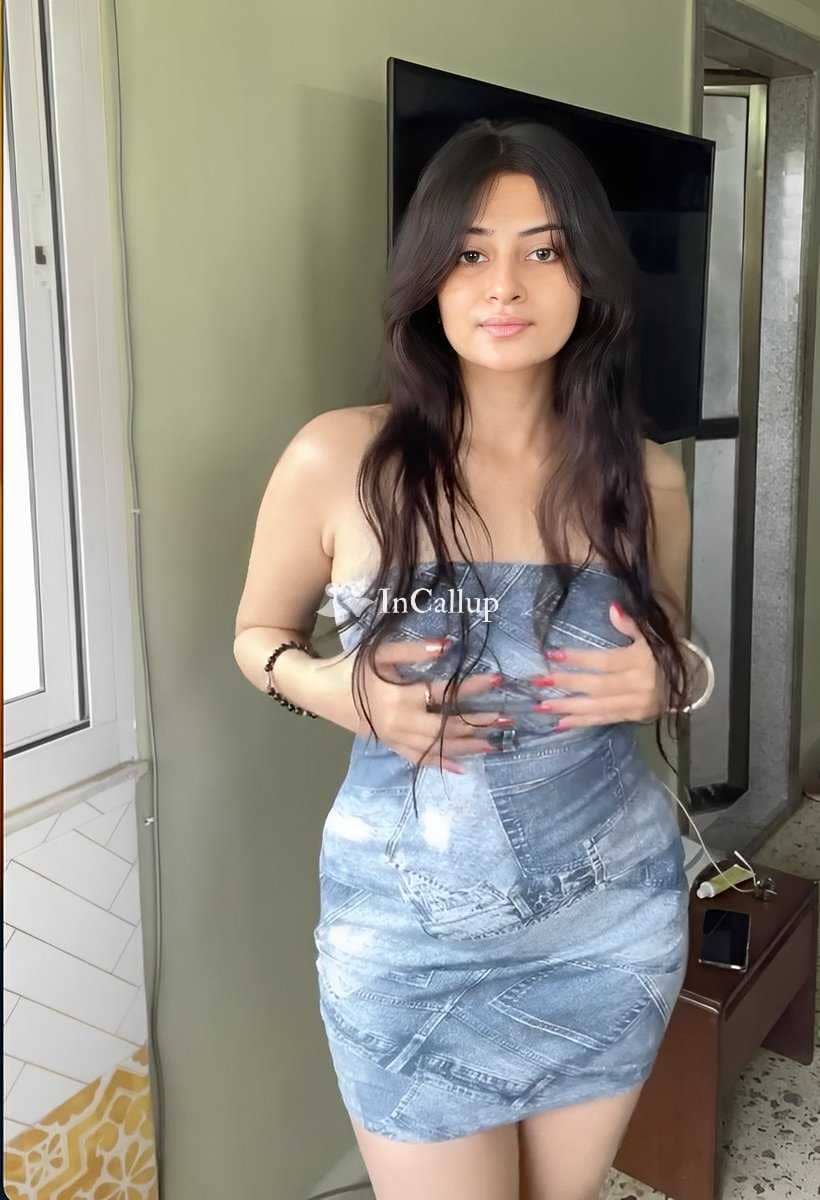 seductive oral anal girlfriend experience blowjob handjob glamorous black hair and brown eyes - Call Girls in Kharagpur