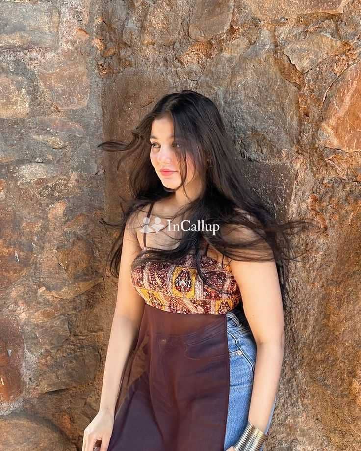 charming escort in kharagpur skilled in doggy style blowjob handjob known for being flirty horny - Call Girls in Kharagpur