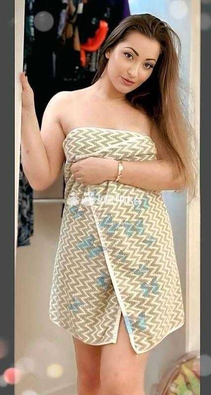 glamorous black hair and black eyes experience passion with no advance only cash a twenty two year old call girls - Call Girls in Kochi