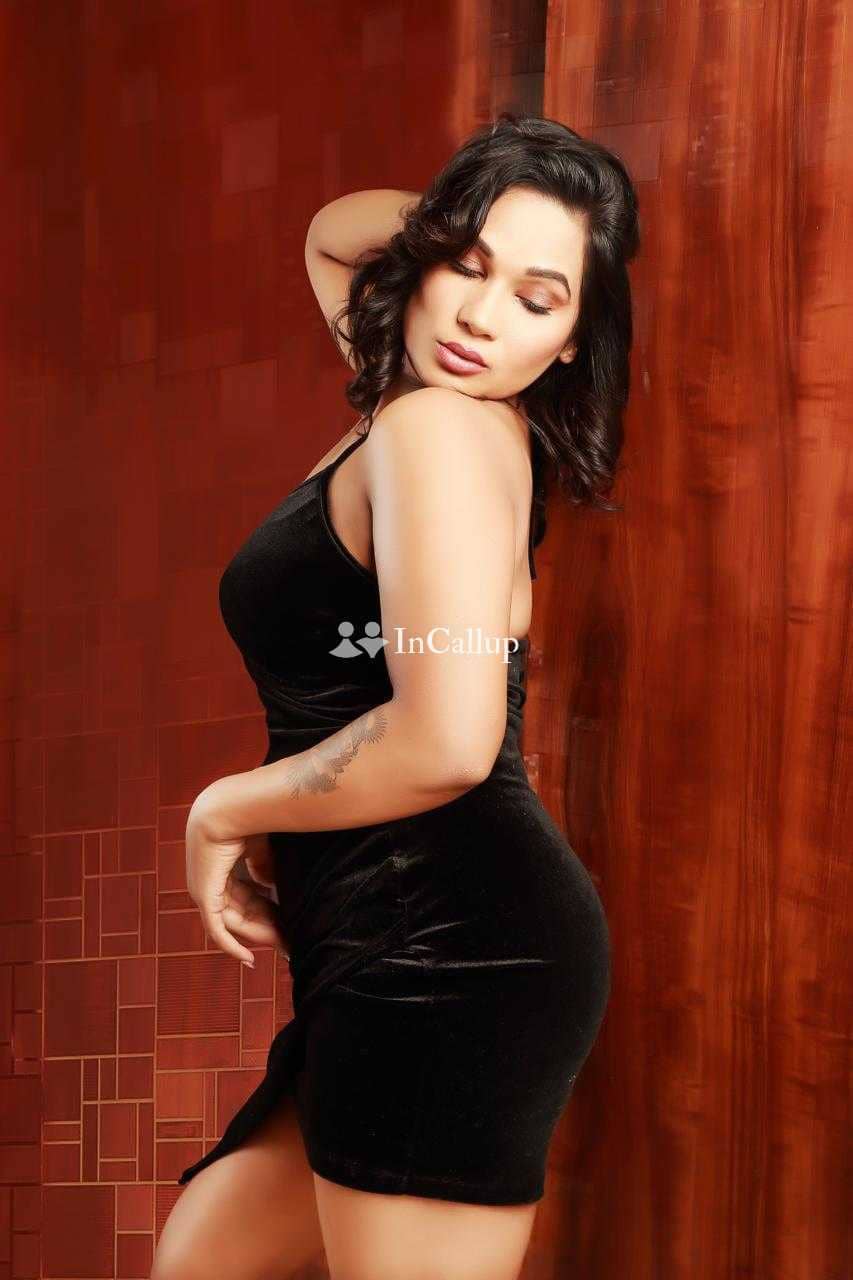 meeting in kochi curvy deeva twenty three years old call girls available for private dates known for being magnetic - Call Girls in Kochi
