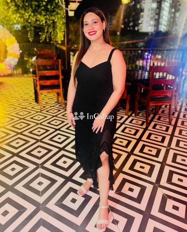 Low price indipendent service available home and hotel service x available servi ana shsys sjtwow hs - Call Girls in Kochi
