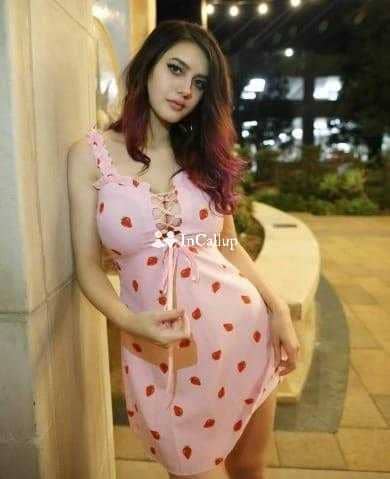 based in koderma known for being affectionate petite with black eyes and black hair - Call Girls in Koderma
