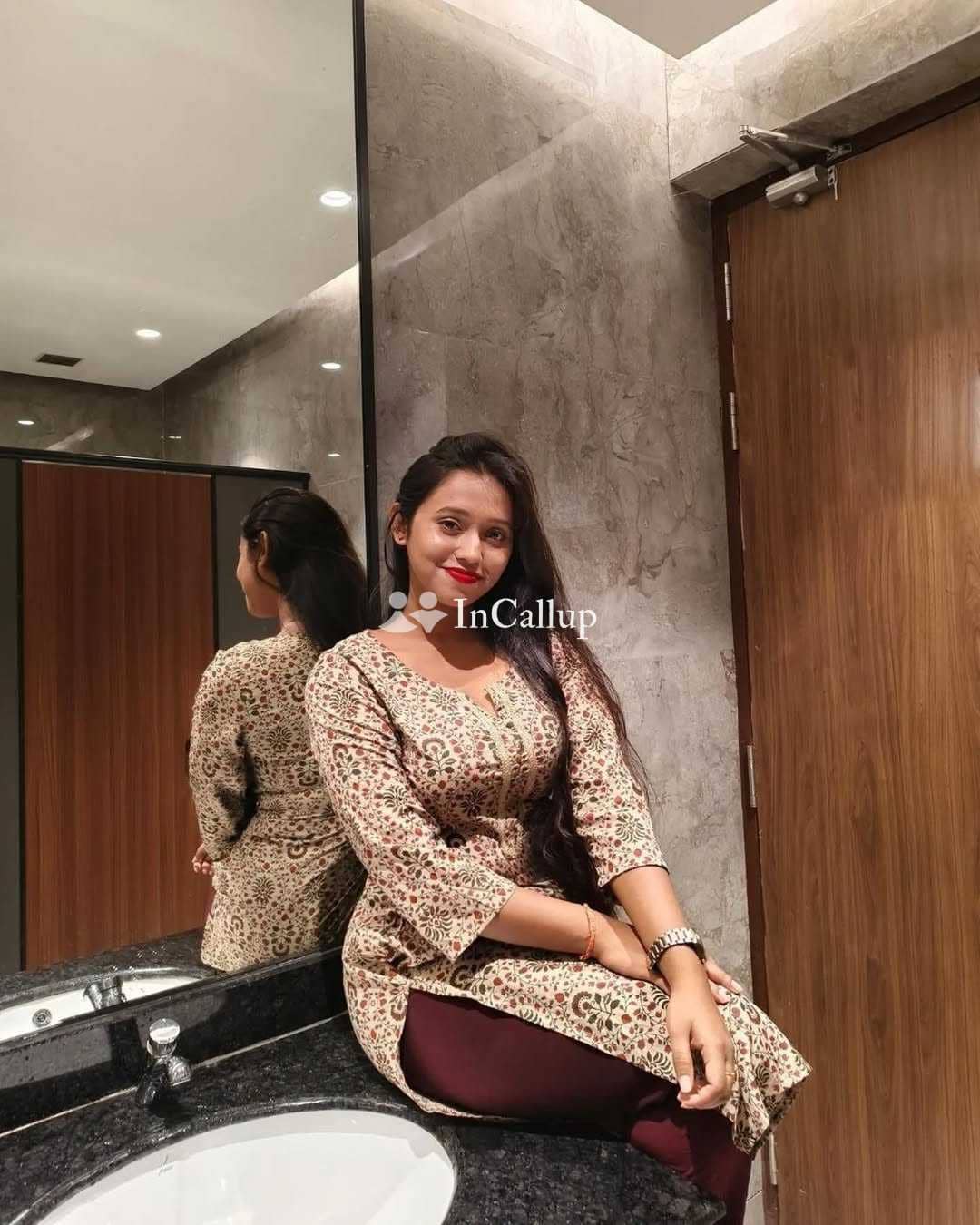 KODERMA OYO HOTEL CALLGIRL SERVICE PROVIDE IN YOUR CITY - Call Girls in Koderma